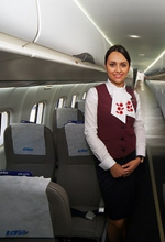 Tiếp viên hãng bay UT